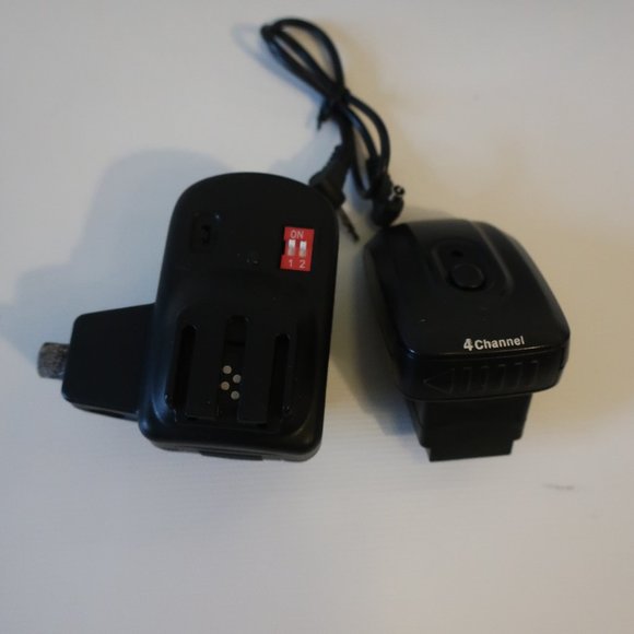 NIB Cowboy Studio FM Digital Radio Strobo Trigger Model PT-04S1 - Picture 6 of 6